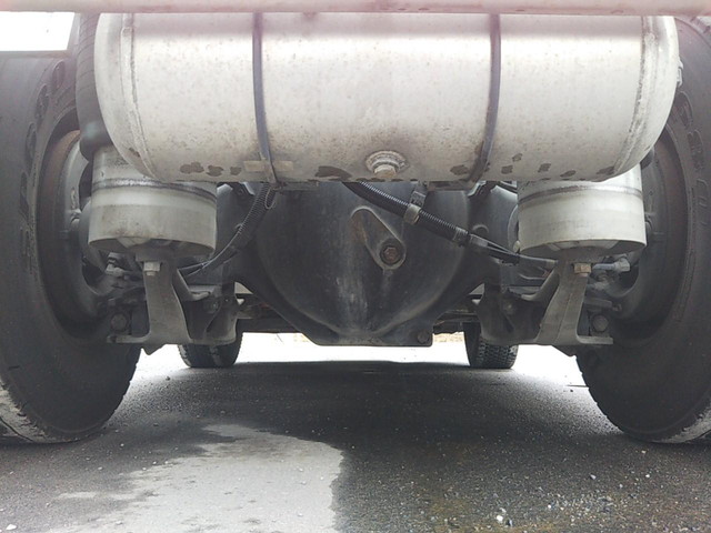 日野プロフィアトレーラーヘッド（トラクターヘッド）大型（10t）[写真19]