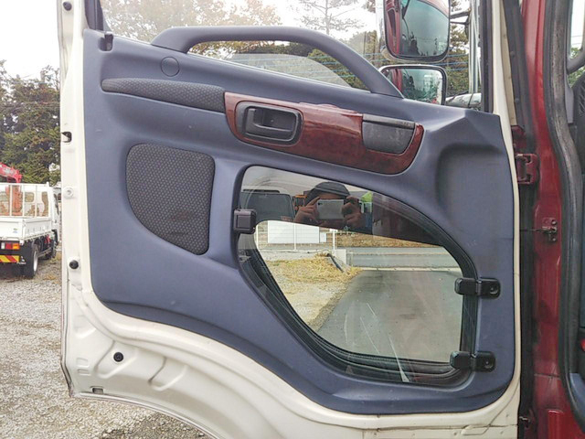 日野プロフィアトレーラーヘッド（トラクターヘッド）大型（10t）[写真26]