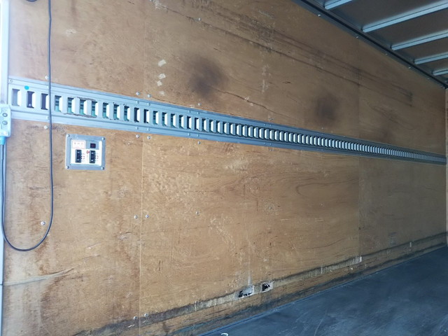 トヨタダイナアルミバン小型（2t・3t）[写真11]