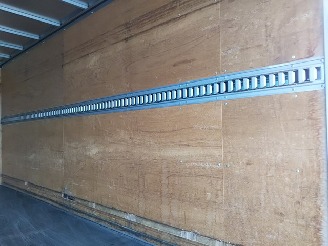 トヨタダイナアルミバン小型（2t・3t）[写真12]