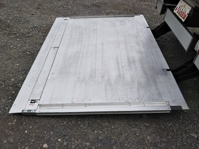 トヨタダイナアルミバン小型（2t・3t）[写真18]