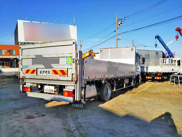 UDトラックスコンドルアルミブロック中型（4t）[写真02]