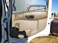 UDトラックスコンドルアルミブロック中型（4t）[写真30]