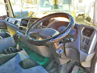 UDトラックスコンドルアルミブロック中型（4t）[写真36]