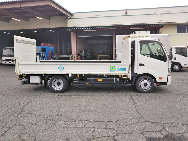 日野デュトロ平ボディ小型（2t・3t）[写真08]
