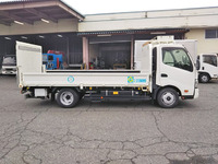 日野デュトロ平ボディ小型（2t・3t）[写真08]