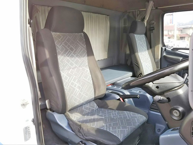 日野レンジャー冷凍車（冷蔵車）中型（4t）[写真30]