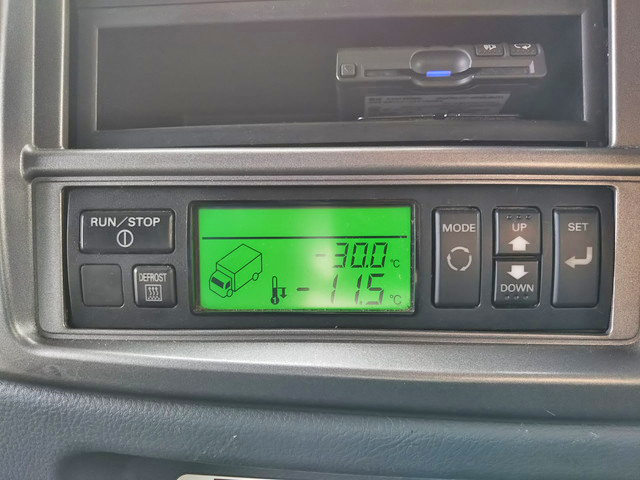 日野レンジャー冷凍車（冷蔵車）中型（4t）[写真38]