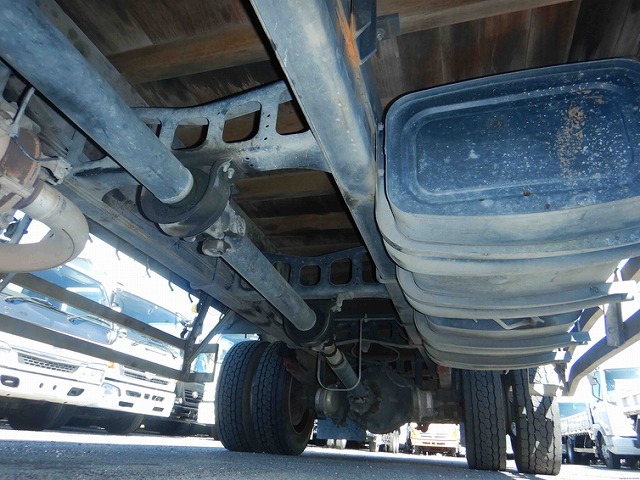 日野レンジャーユニック5段増トン（6t・8t）[写真19]