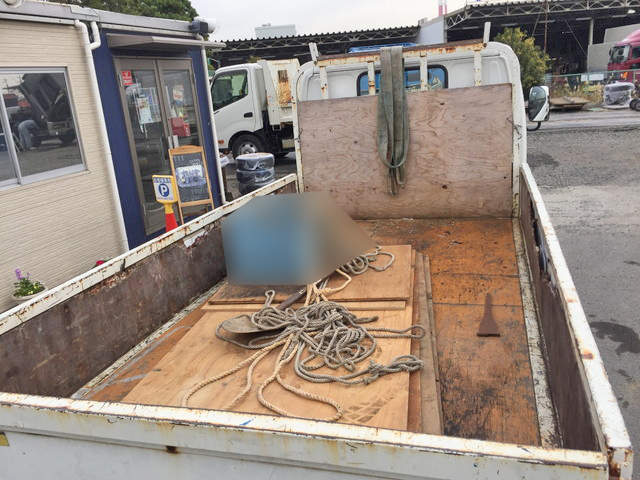 トヨタダイナ平ボディ小型（2t・3t）[写真10]