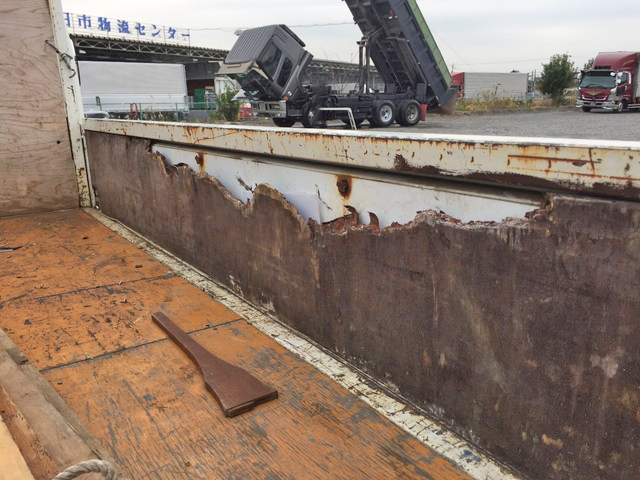 トヨタダイナ平ボディ小型（2t・3t）[写真12]