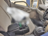 トヨタダイナ平ボディ小型（2t・3t）[写真18]