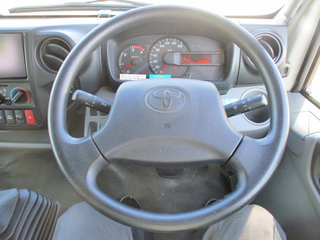 トヨタダイナパネルバン小型（2t・3t）[写真24]