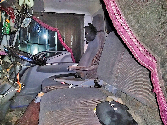 三菱ふそうキャンターダンプ小型（2t・3t）[写真24]