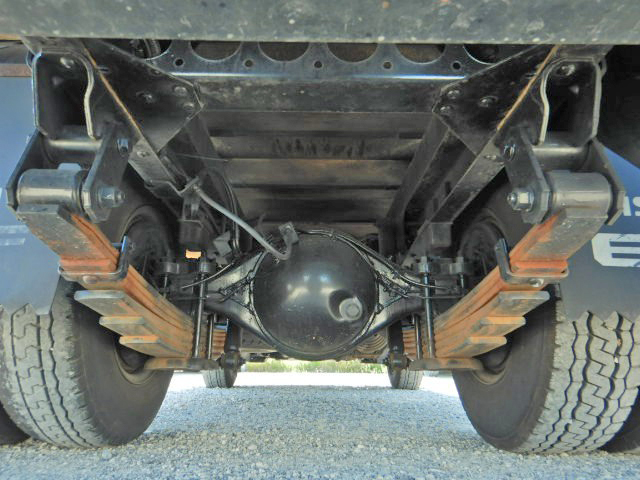 いすゞエルフ平ボディ小型（2t・3t）[写真12]