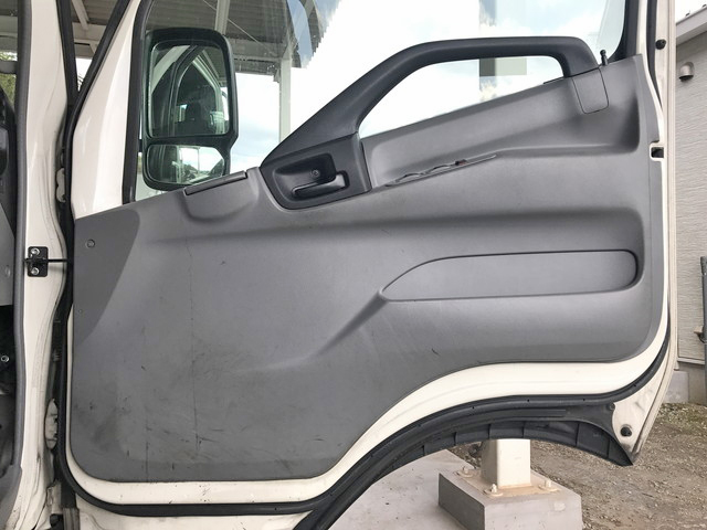 トヨタダイナ平ボディ小型（2t・3t）[写真29]