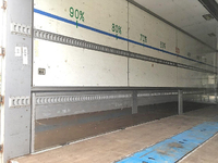 三菱ふそうスーパーグレート冷蔵冷凍ウイング大型（10t）[写真11]