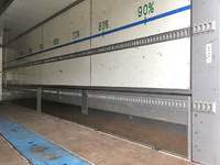 三菱ふそうスーパーグレート冷蔵冷凍ウイング大型（10t）[写真12]