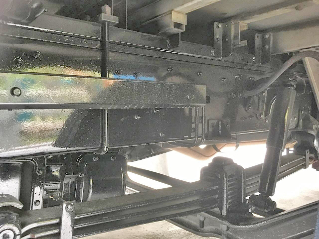 三菱ふそうスーパーグレート冷蔵冷凍ウイング大型（10t）[写真18]