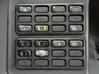 三菱ふそうスーパーグレート冷蔵冷凍ウイング大型（10t）[写真39]