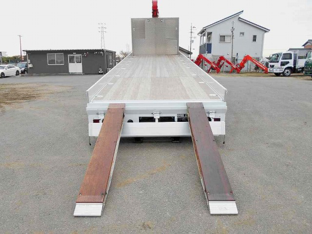 三菱ふそうスーパーグレートセルフクレーン4段大型（10t）[写真13]