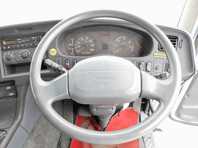 三菱ふそうスーパーグレートセルフクレーン4段大型（10t）[写真38]