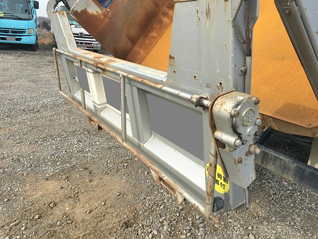 日野レンジャーダンプ増トン（6t・8t）[写真11]