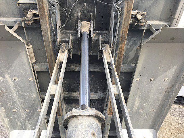 日野レンジャーダンプ増トン（6t・8t）[写真20]