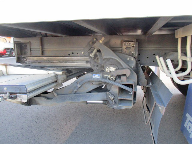 日野デュトロ冷凍車（冷蔵車）小型（2t・3t）[写真19]