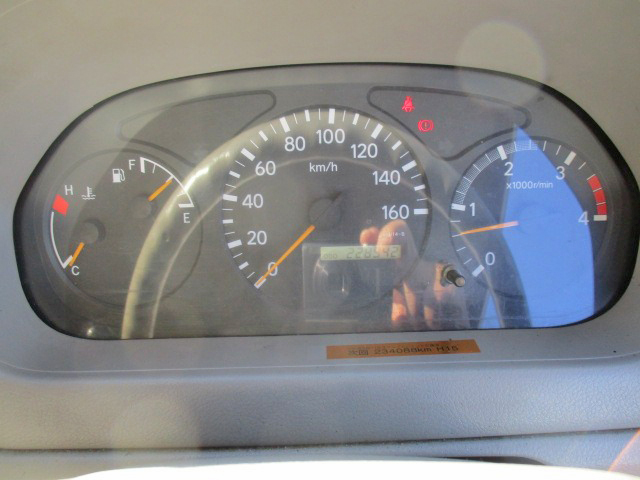 日野デュトロ冷凍車（冷蔵車）小型（2t・3t）[写真27]