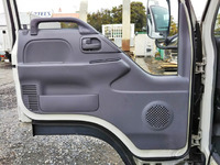 いすゞエルフアルミバン小型（2t・3t）[写真27]