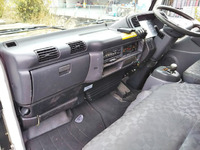 いすゞエルフアルミバン小型（2t・3t）[写真32]