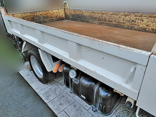 いすゞエルフダンプ小型（2t・3t）[写真05]