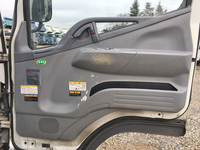 三菱ふそうキャンターセーフティローダー小型（2t・3t）[写真26]