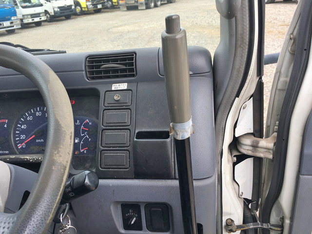 三菱ふそうキャンターセーフティローダー小型（2t・3t）[写真33]