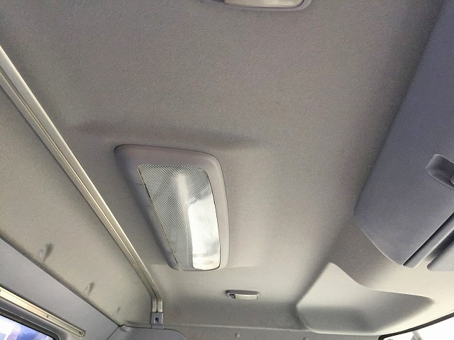 日野レンジャーアコーディオン車中型（4t）[写真17]