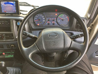 日野レンジャーアコーディオン車中型（4t）[写真19]