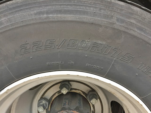 日野レンジャーアコーディオン車中型（4t）[写真08]