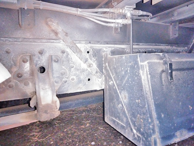 三菱ふそうファイターアルミウイング中型（4t）[写真05]