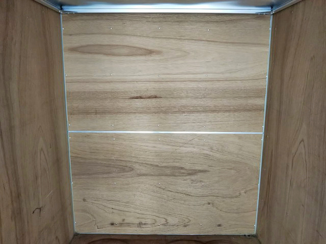 いすゞエルフパネルバン小型（2t・3t）[写真13]