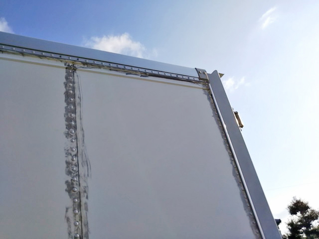 いすゞエルフパネルバン小型（2t・3t）[写真18]