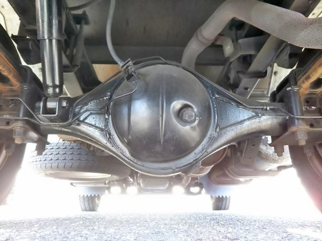 いすゞエルフパネルバン小型（2t・3t）[写真20]