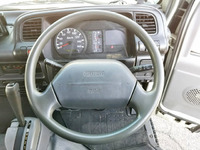 いすゞエルフパネルバン小型（2t・3t）[写真32]