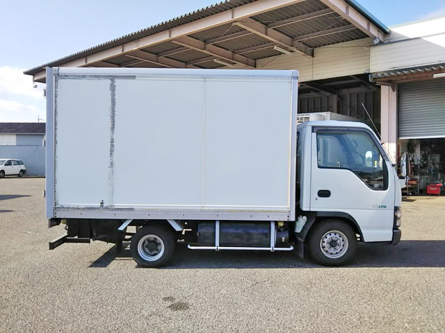 いすゞエルフパネルバン小型（2t・3t）[写真05]