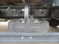 三菱ふそうキャンター平ボディ小型（2t・3t）[写真18]