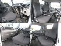 三菱ふそうキャンター平ボディ小型（2t・3t）[写真20]