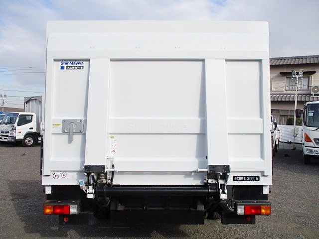 三菱ふそうキャンター平ボディ小型（2t・3t）[写真05]