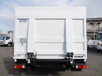 三菱ふそうキャンター平ボディ小型（2t・3t）[写真05]