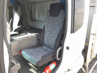 UDトラックスコンドルアルミウイング中型（4t）[写真32]