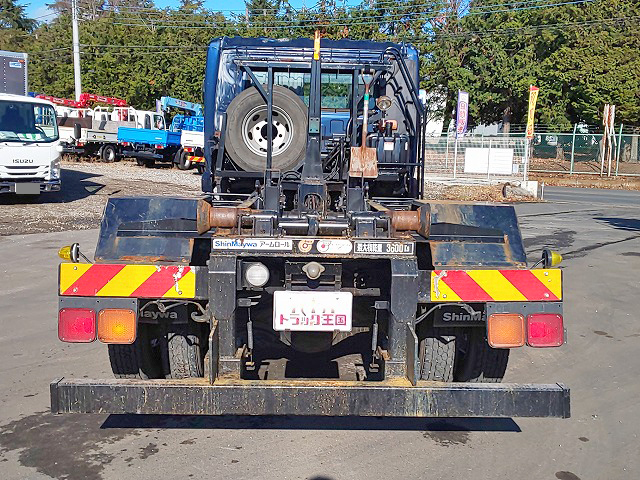 UDトラックスコンドルアームロール中型（4t）[写真11]